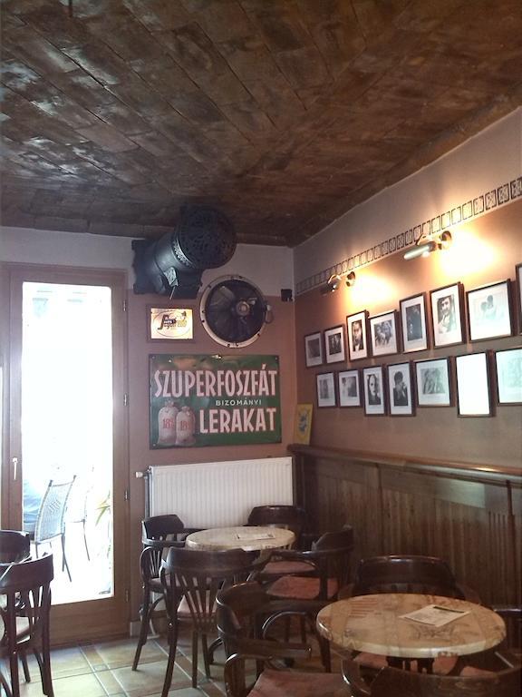 Gimi Vendeghaz Hotel Baja Buitenkant foto